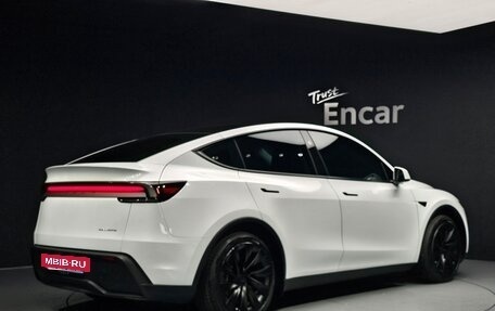 Tesla Model Y I, 2025 год, 7 600 000 рублей, 2 фотография