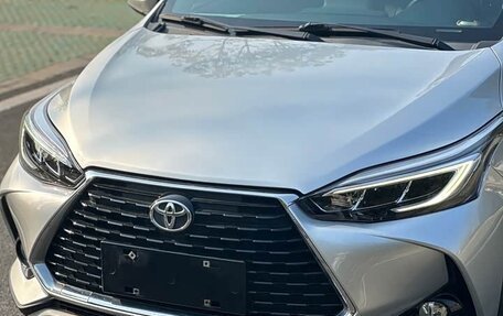 Toyota Yaris XP150 рестайлинг, 2022 год, 1 050 000 рублей, 7 фотография