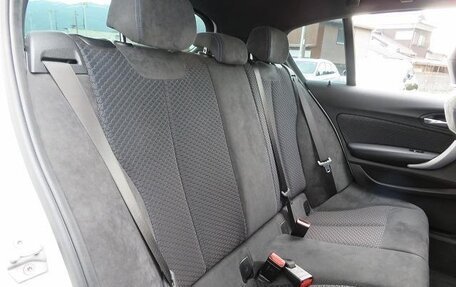 BMW 1 серия, 2016 год, 1 100 000 рублей, 12 фотография