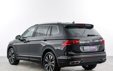 Volkswagen Tiguan II, 2024 год, 4 149 999 рублей, 2 фотография