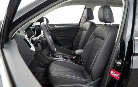 Volkswagen Tiguan II, 2024 год, 4 149 999 рублей, 12 фотография