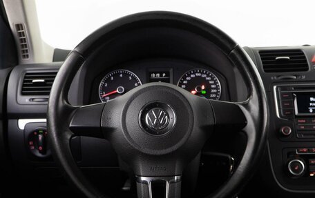 Volkswagen Jetta VI, 2010 год, 679 050 рублей, 10 фотография