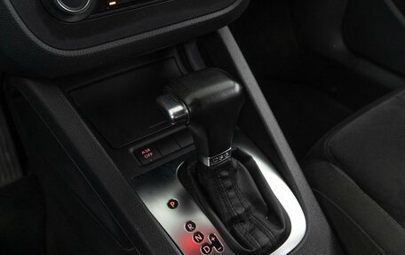 Volkswagen Jetta VI, 2010 год, 679 050 рублей, 13 фотография