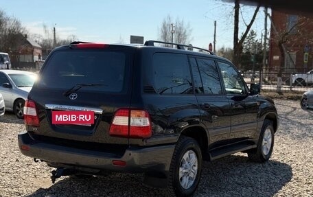 Toyota Land Cruiser 100 рестайлинг 2, 2005 год, 2 370 000 рублей, 4 фотография