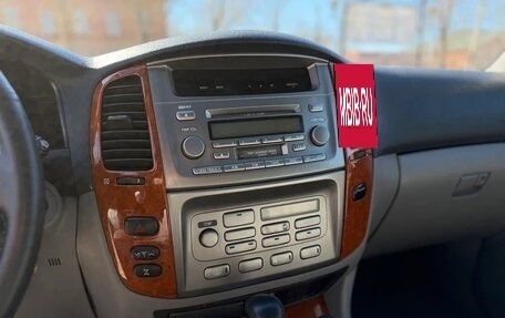 Toyota Land Cruiser 100 рестайлинг 2, 2005 год, 2 370 000 рублей, 14 фотография