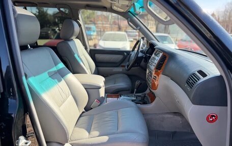 Toyota Land Cruiser 100 рестайлинг 2, 2005 год, 2 370 000 рублей, 25 фотография