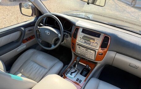 Toyota Land Cruiser 100 рестайлинг 2, 2005 год, 2 370 000 рублей, 31 фотография