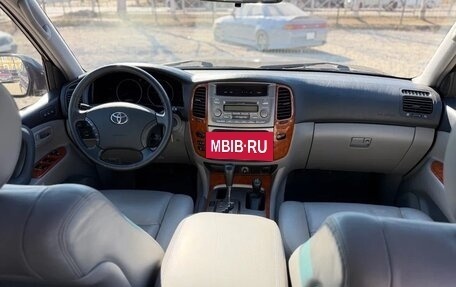 Toyota Land Cruiser 100 рестайлинг 2, 2005 год, 2 370 000 рублей, 30 фотография