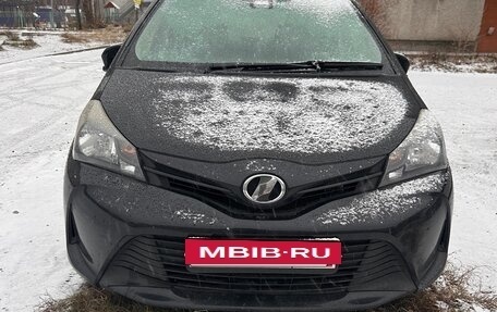 Toyota Vitz, 2015 год, 850 000 рублей, 14 фотография