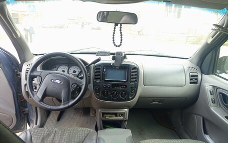 Ford Escape II, 2001 год, 349 000 рублей, 11 фотография