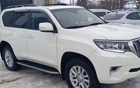 Toyota Land Cruiser Prado 150 рестайлинг 2, 2018 год, 4 800 000 рублей, 5 фотография