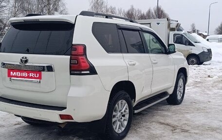 Toyota Land Cruiser Prado 150 рестайлинг 2, 2018 год, 4 800 000 рублей, 3 фотография
