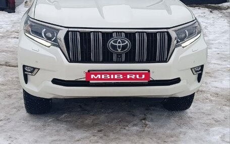 Toyota Land Cruiser Prado 150 рестайлинг 2, 2018 год, 4 800 000 рублей, 4 фотография