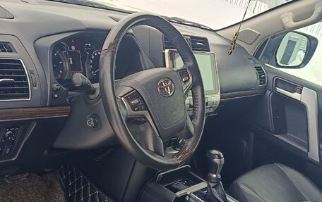 Toyota Land Cruiser Prado 150 рестайлинг 2, 2018 год, 4 800 000 рублей, 9 фотография