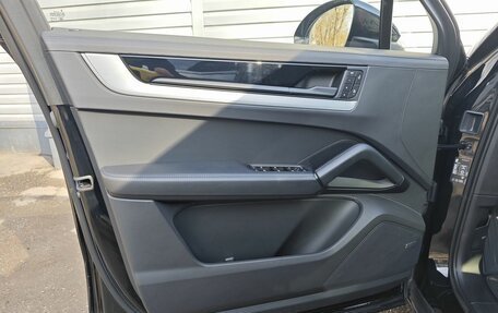 Porsche Cayenne III, 2023 год, 14 690 000 рублей, 15 фотография