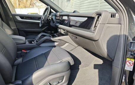 Porsche Cayenne III, 2023 год, 14 690 000 рублей, 24 фотография