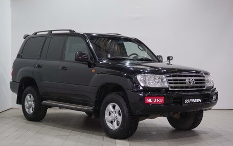 Toyota Land Cruiser 100 рестайлинг 2, 2003 год, 2 205 000 рублей, 2 фотография