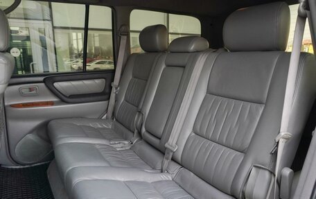 Toyota Land Cruiser 100 рестайлинг 2, 2003 год, 2 205 000 рублей, 14 фотография