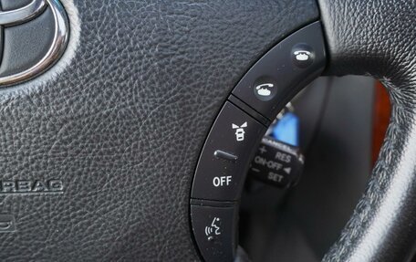 Toyota Land Cruiser 100 рестайлинг 2, 2003 год, 2 205 000 рублей, 20 фотография