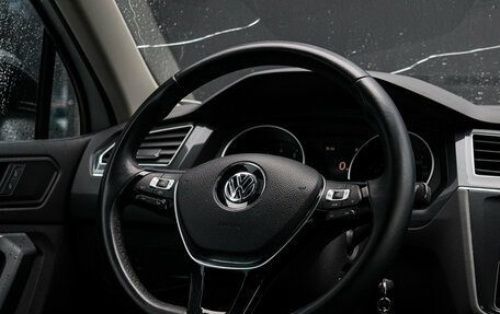 Volkswagen Tiguan II, 2020 год, 2 570 000 рублей, 13 фотография