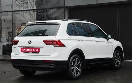 Volkswagen Tiguan II, 2020 год, 2 570 000 рублей, 4 фотография