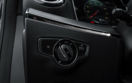 Mercedes-Benz E-Класс, 2021 год, 4 300 000 рублей, 23 фотография