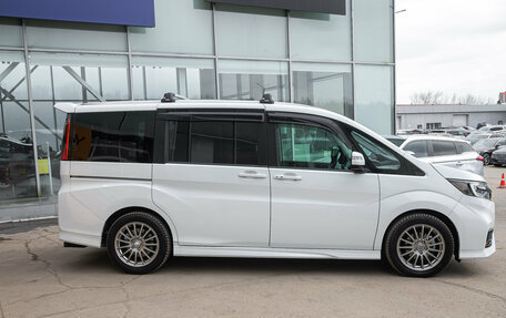 Honda Stepwgn IV, 2017 год, 2 098 000 рублей, 8 фотография