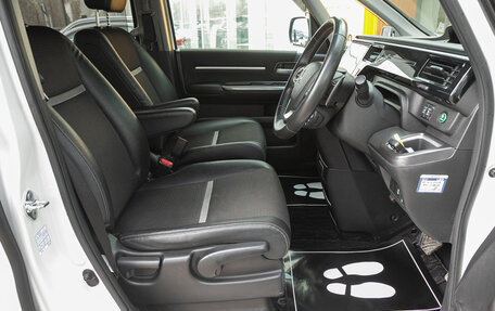 Honda Stepwgn IV, 2017 год, 2 098 000 рублей, 18 фотография