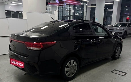 KIA Rio IV, 2017 год, 1 240 000 рублей, 4 фотография