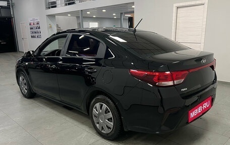 KIA Rio IV, 2017 год, 1 240 000 рублей, 6 фотография