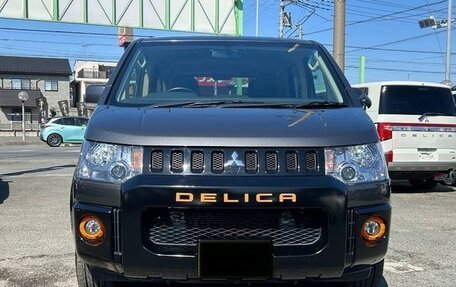 Mitsubishi Delica D:5 I, 2019 год, 2 235 000 рублей, 2 фотография