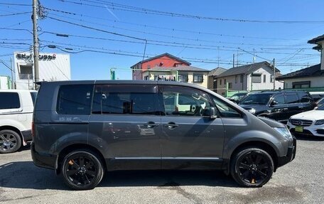 Mitsubishi Delica D:5 I, 2019 год, 2 235 000 рублей, 3 фотография