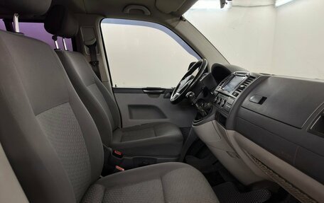 Volkswagen Caravelle T5, 2010 год, 1 340 000 рублей, 10 фотография