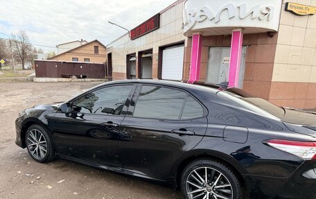 Toyota Camry, 2021 год, 2 999 999 рублей, 10 фотография