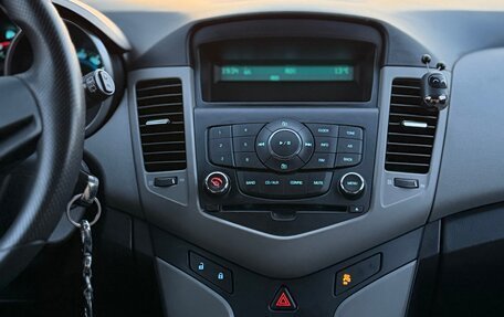 Chevrolet Cruze II, 2012 год, 749 999 рублей, 18 фотография