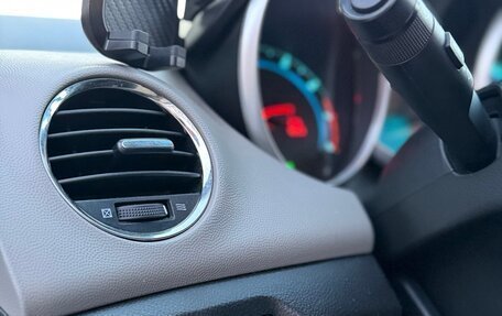 Chevrolet Cruze II, 2012 год, 749 999 рублей, 25 фотография