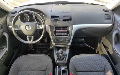 Skoda Yeti I рестайлинг, 2016 год, 1 389 000 рублей, 13 фотография