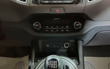 KIA Sportage III, 2014 год, 1 550 000 рублей, 13 фотография