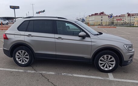 Volkswagen Tiguan II, 2017 год, 1 950 000 рублей, 5 фотография