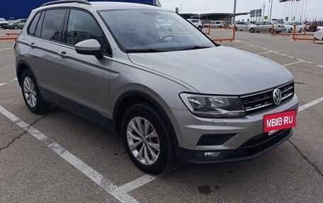 Volkswagen Tiguan II, 2017 год, 1 950 000 рублей, 4 фотография