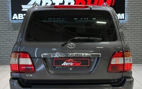 Toyota Land Cruiser 100 рестайлинг 2, 2006 год, 2 387 000 рублей, 7 фотография