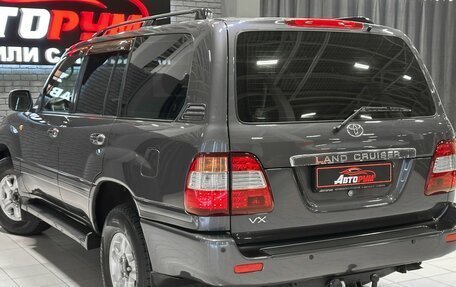 Toyota Land Cruiser 100 рестайлинг 2, 2006 год, 2 387 000 рублей, 8 фотография