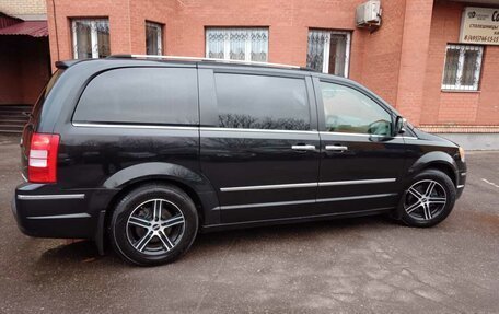 Chrysler Voyager IV, 2008 год, 1 580 000 рублей, 5 фотография