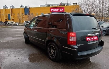 Chrysler Voyager IV, 2008 год, 1 580 000 рублей, 3 фотография