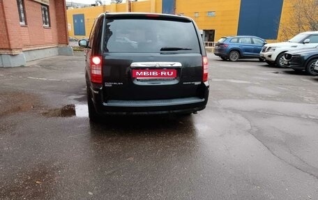 Chrysler Voyager IV, 2008 год, 1 580 000 рублей, 4 фотография