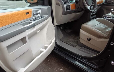 Chrysler Voyager IV, 2008 год, 1 580 000 рублей, 16 фотография