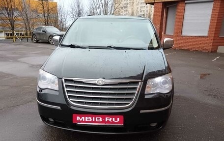 Chrysler Voyager IV, 2008 год, 1 580 000 рублей, 6 фотография