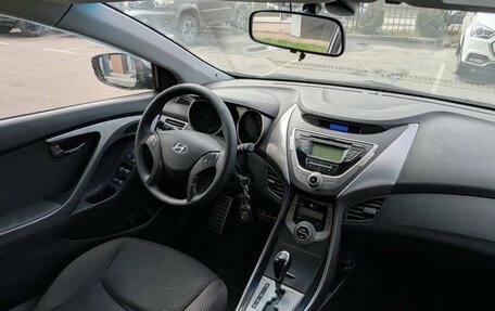 Hyundai Elantra V, 2012 год, 910 000 рублей, 8 фотография