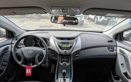 Hyundai Elantra V, 2012 год, 910 000 рублей, 7 фотография
