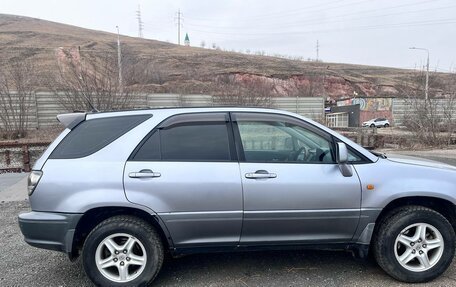 Toyota Harrier, 2001 год, 812 000 рублей, 4 фотография